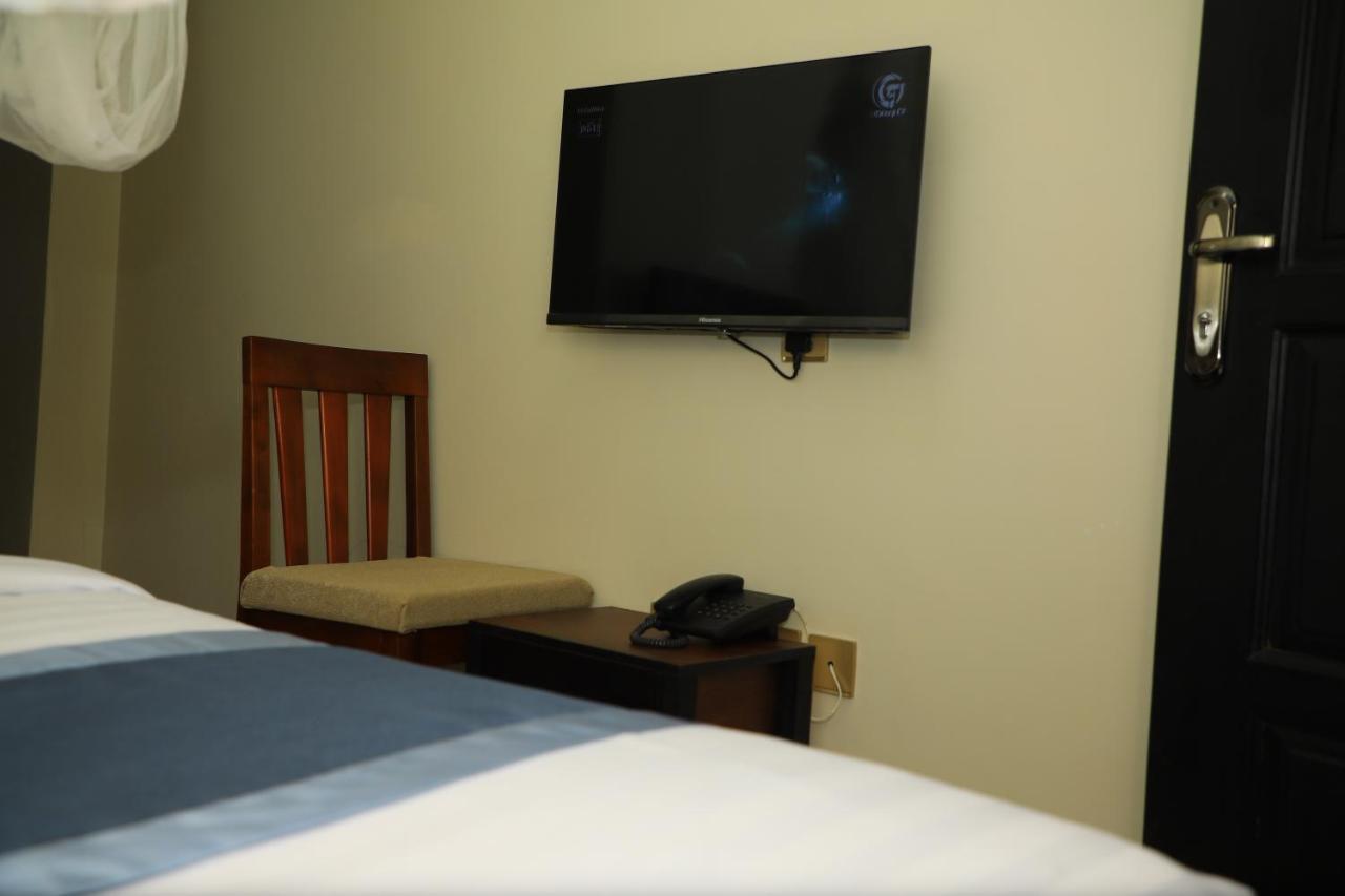 Galaxy Motel 坎帕拉 外观 照片